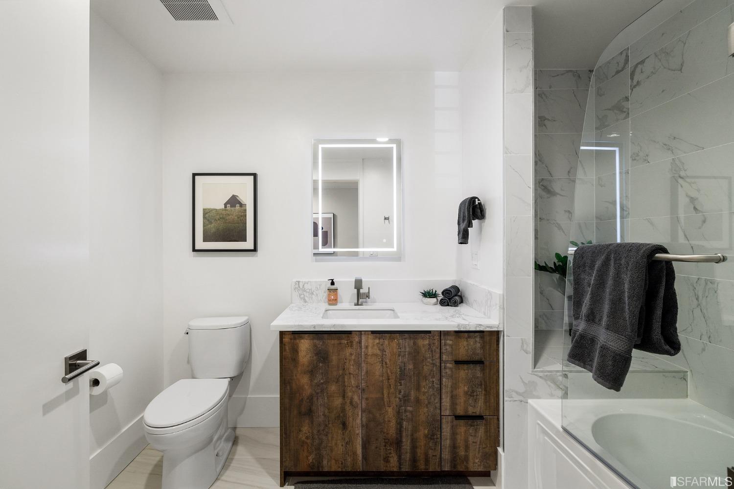 1493 Oak Grove Avenue Unit: 202