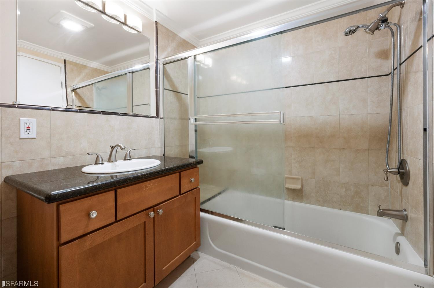 1 Wattson Place Unit: 5