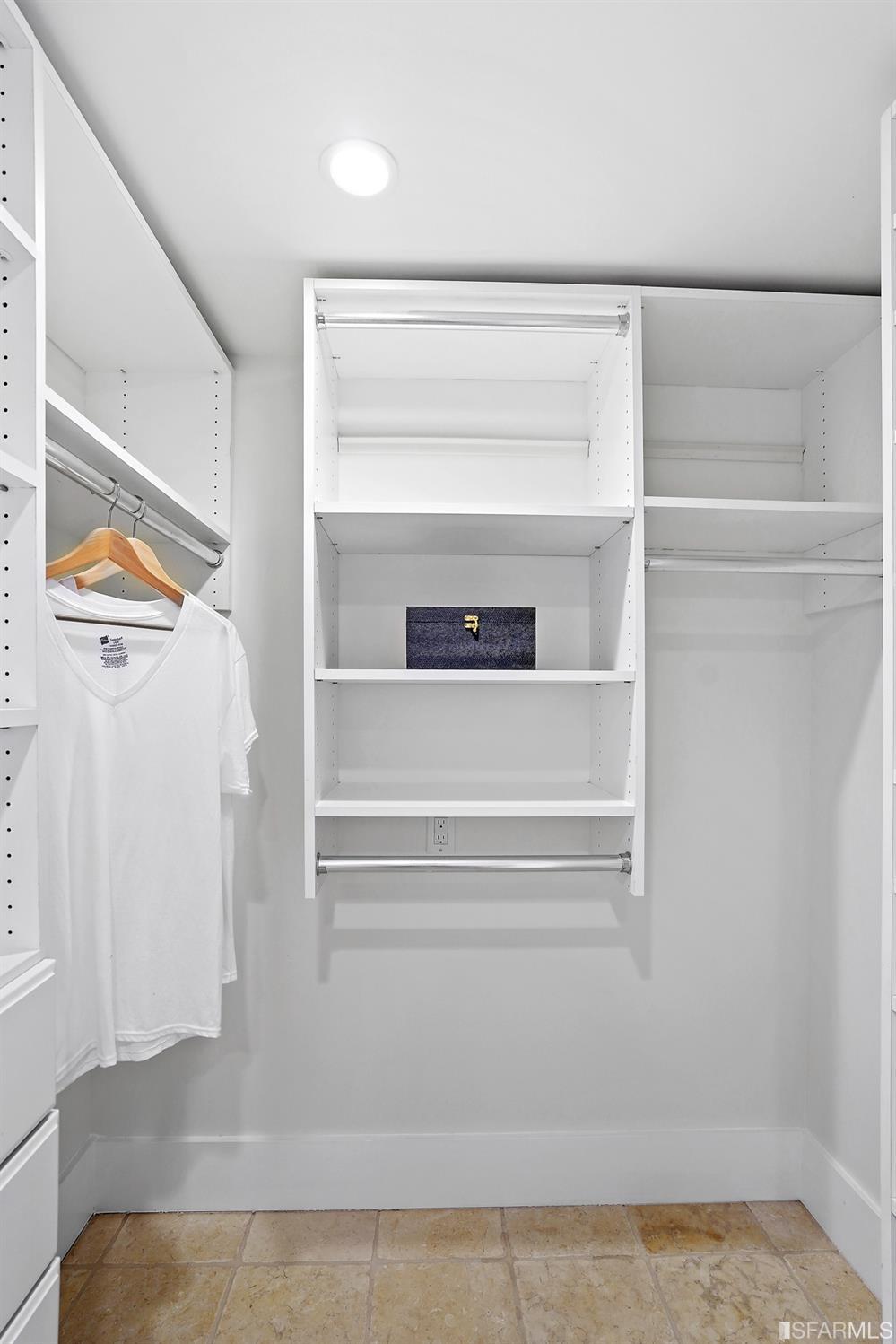 2130 Leavenworth Street Unit: 16