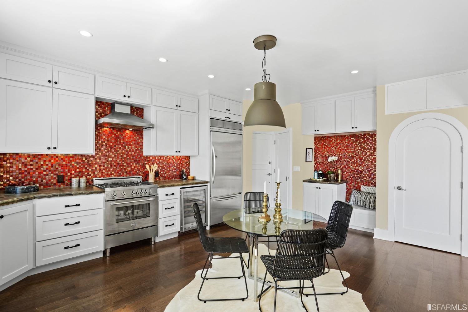 2130 Leavenworth Street Unit: 16