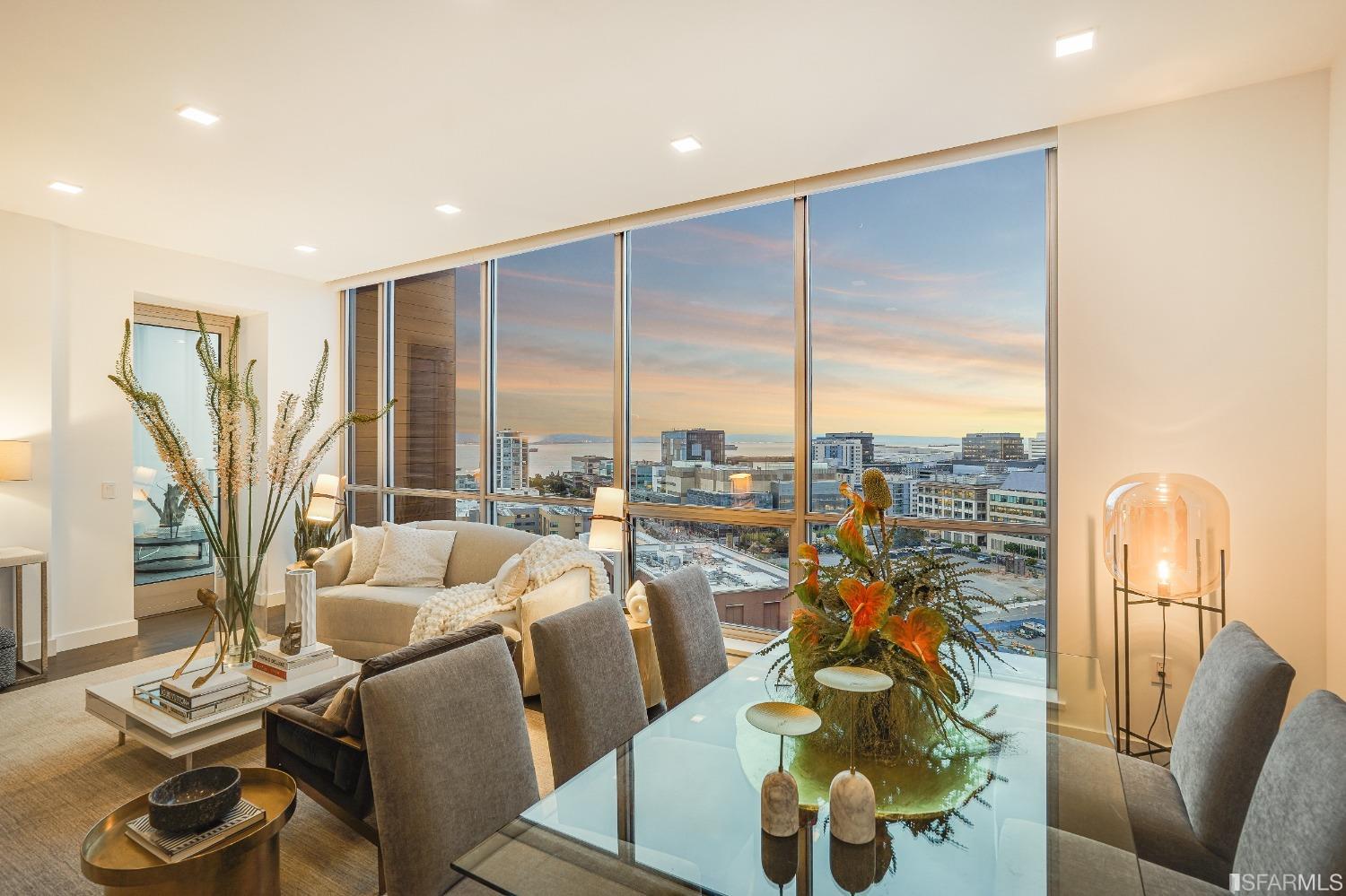 718 Long Bridge Street Unit: 1600