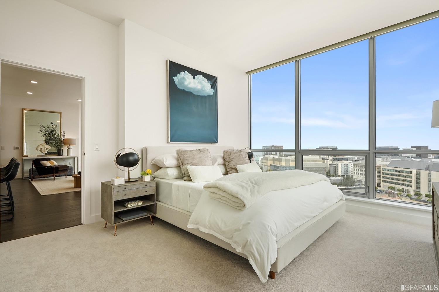 718 Long Bridge Street Unit: 1600