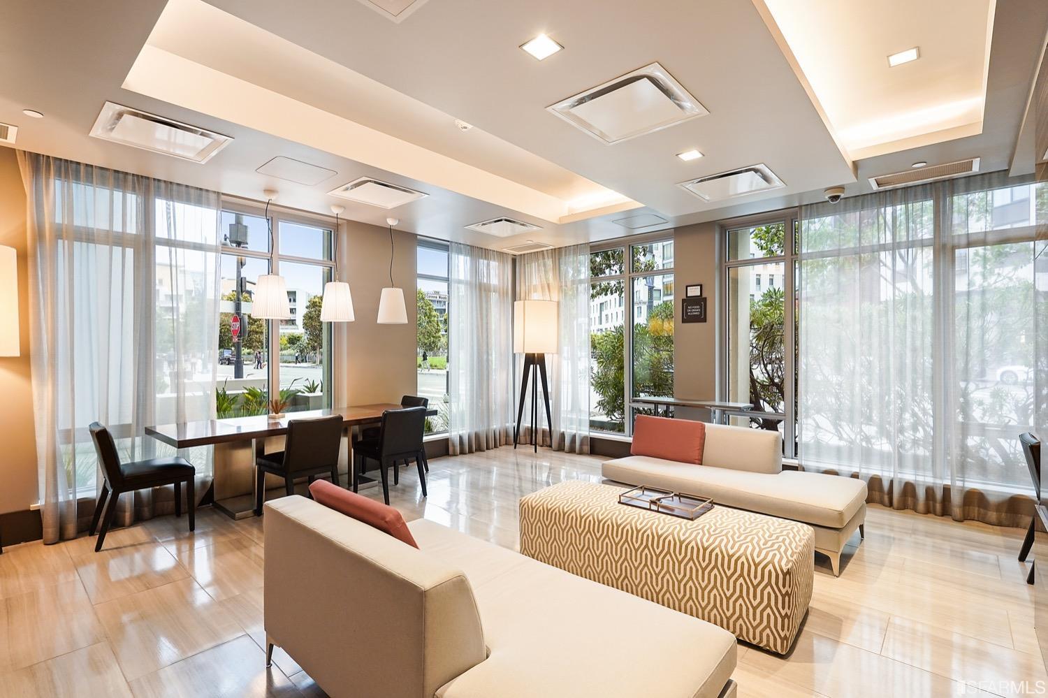 718 Long Bridge Street Unit: 1600