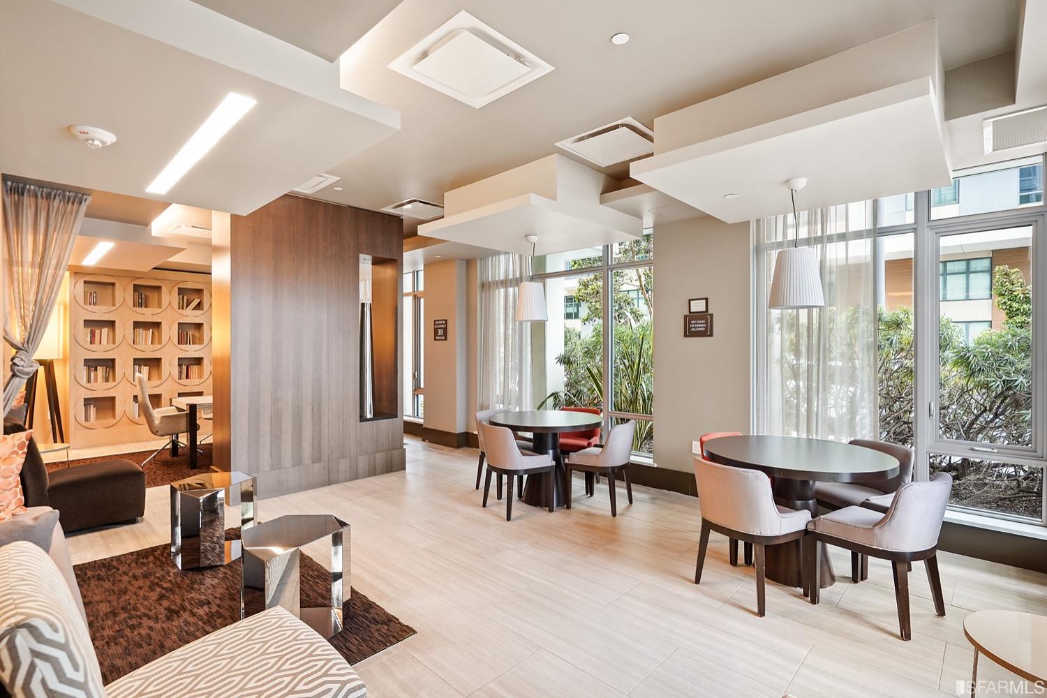 718 Long Bridge Street Unit: 1600