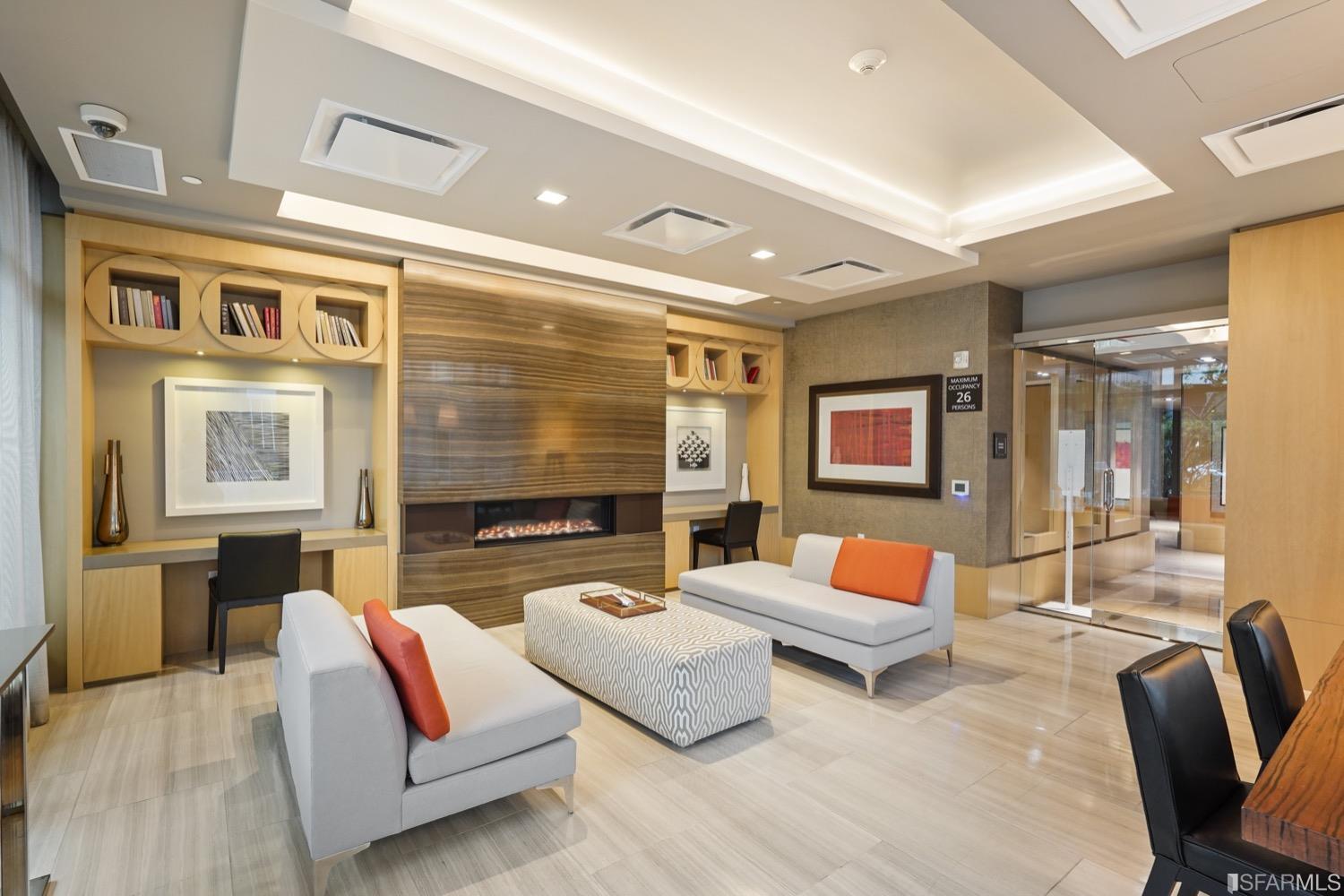 718 Long Bridge Street Unit: 1600