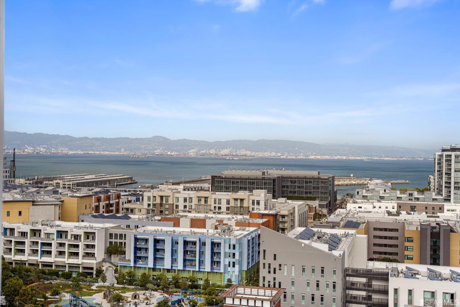 718 Long Bridge Street Unit: 1600