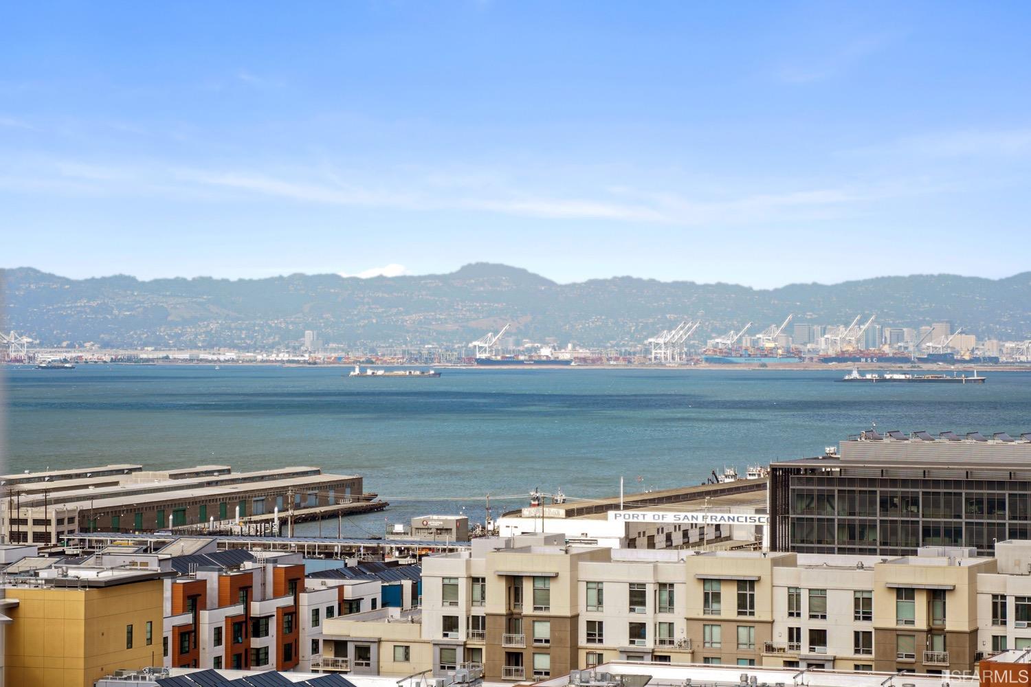 718 Long Bridge Street Unit: 1600