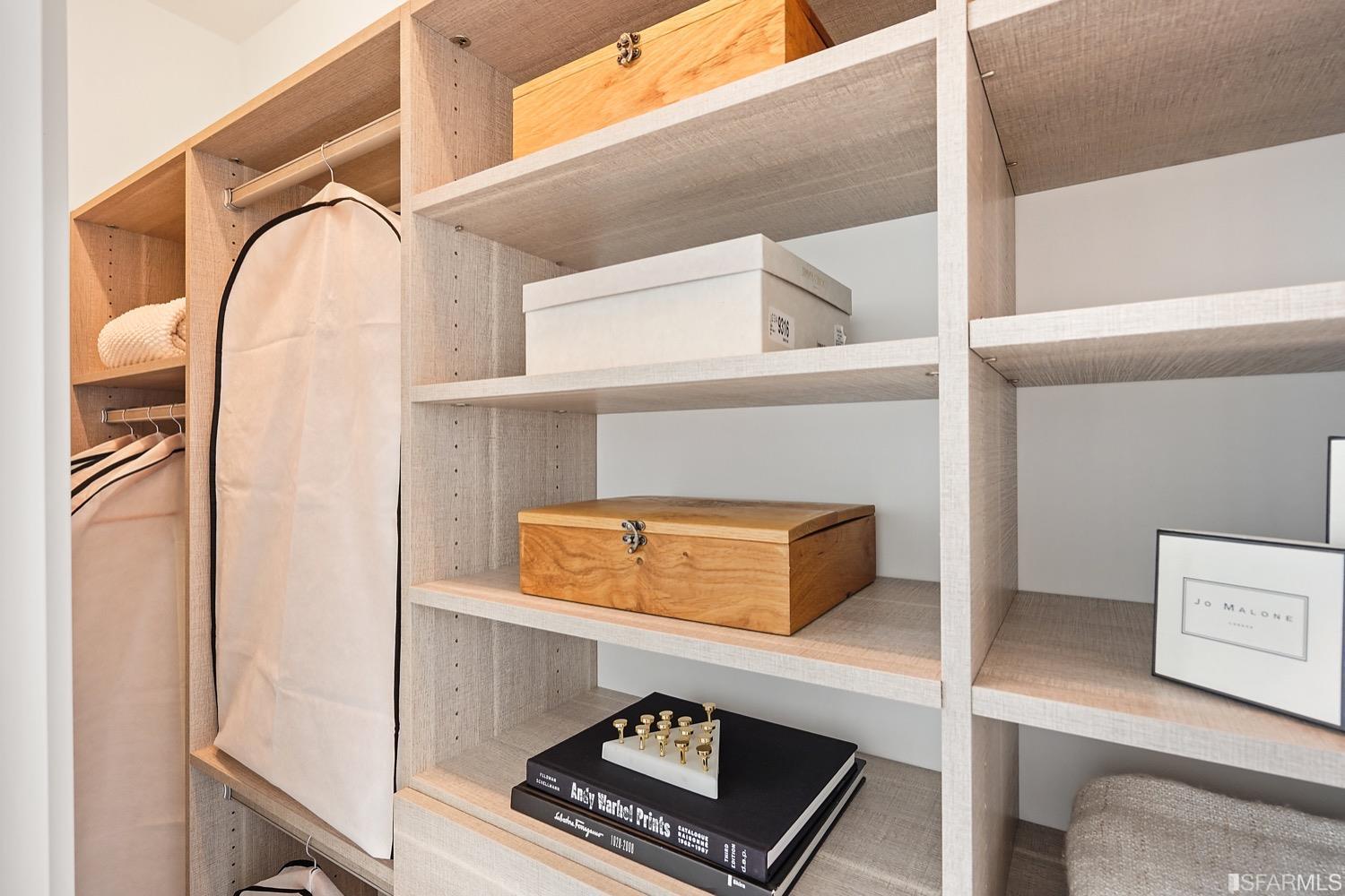 718 Long Bridge Street Unit: 1600