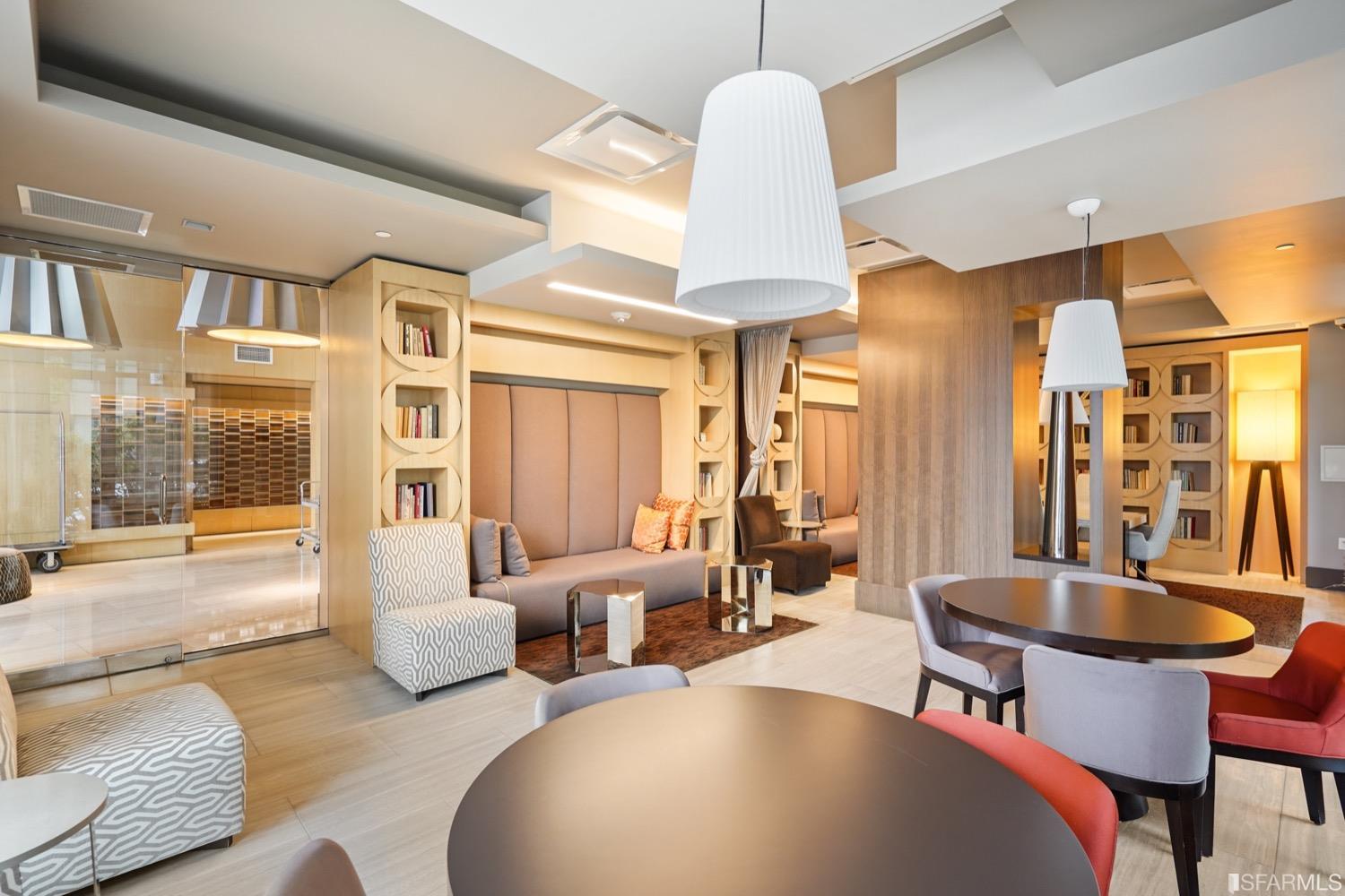 718 Long Bridge Street Unit: 1600