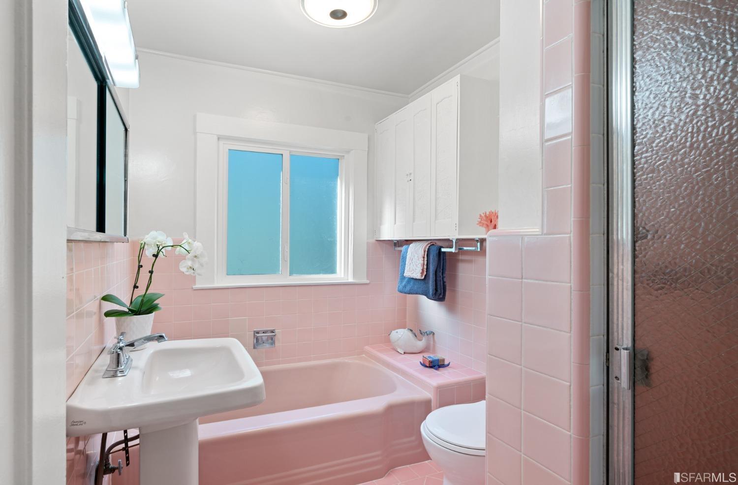 279 Capistrano Avenue