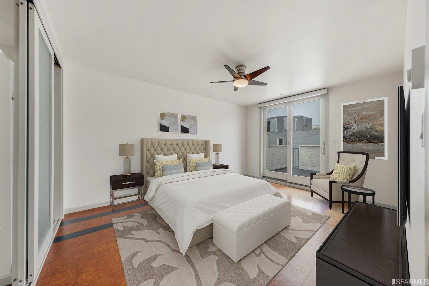 980 Oak Street Unit: 3