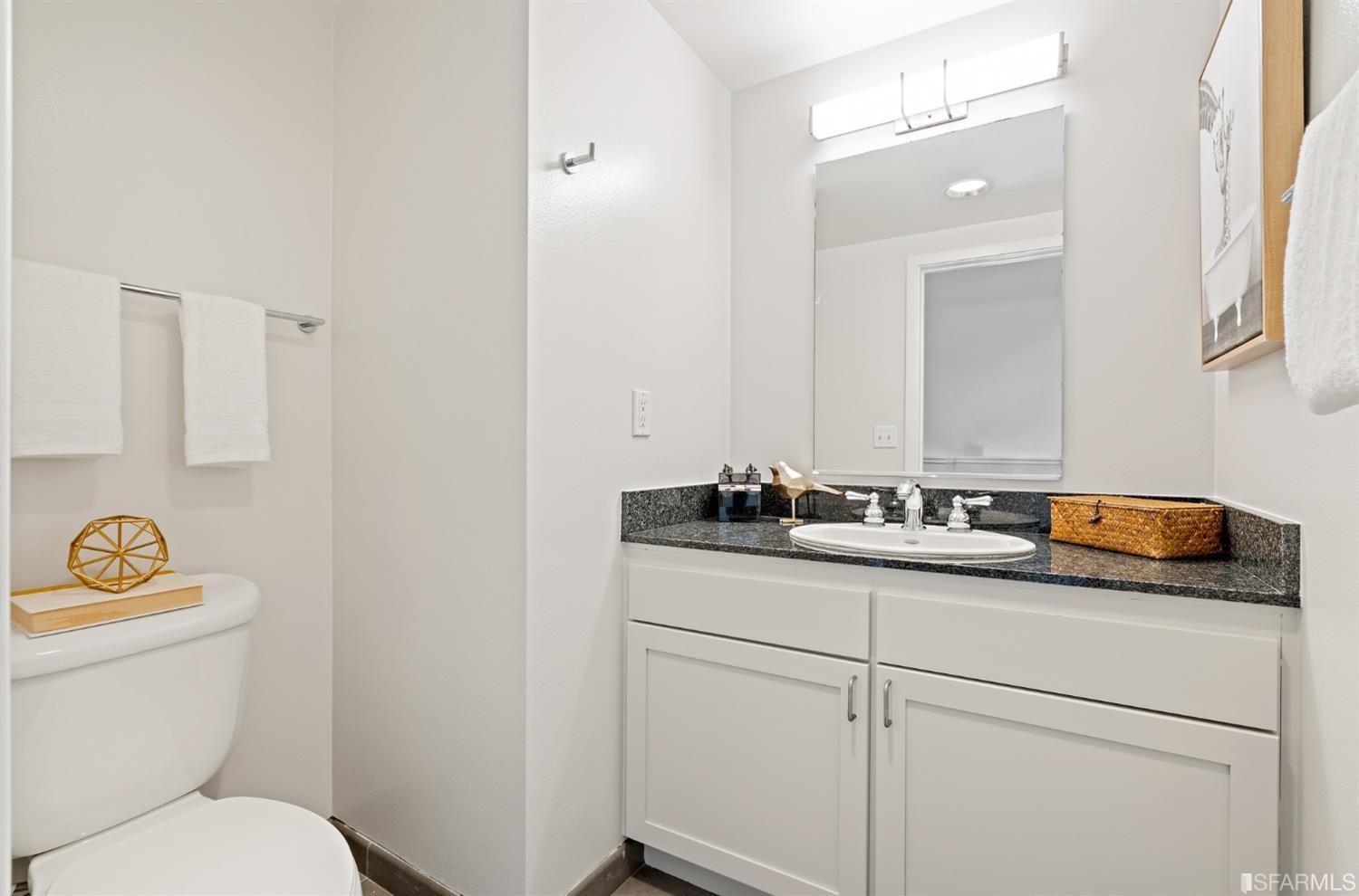 888 7th Street Unit: LL-13