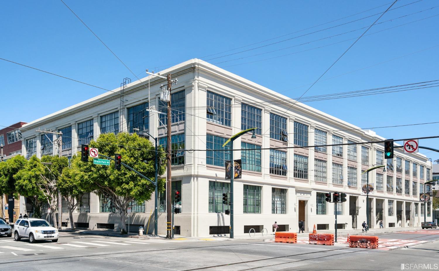 601 4th Street Unit: 111