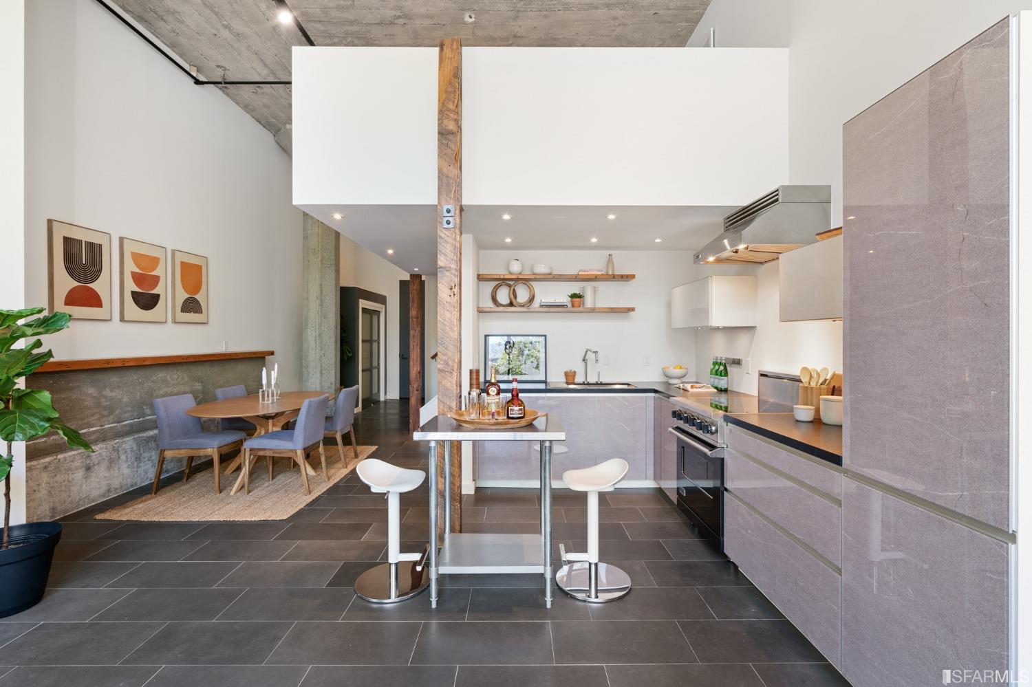 601 4th Street Unit: 111