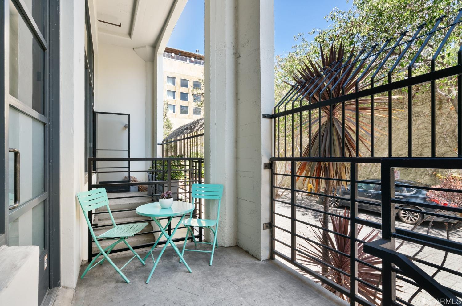 601 4th Street Unit: 111