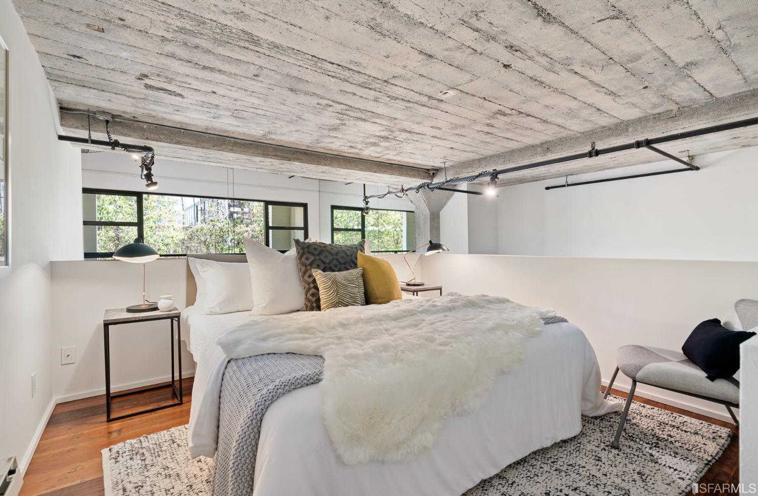 601 4th Street Unit: 111