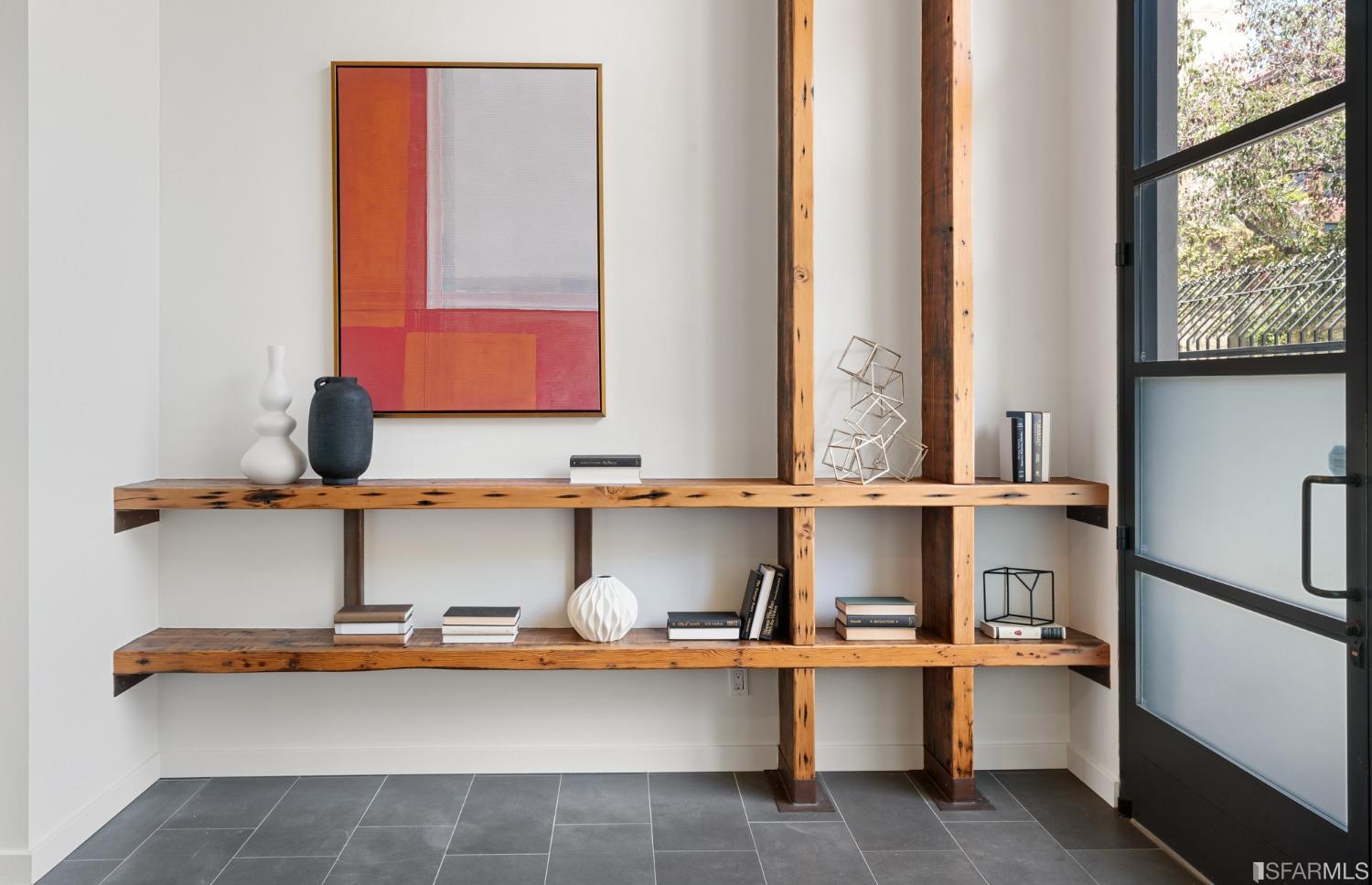 601 4th Street Unit: 111