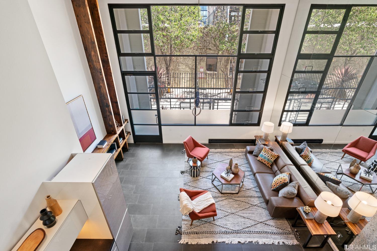 601 4th Street Unit: 111