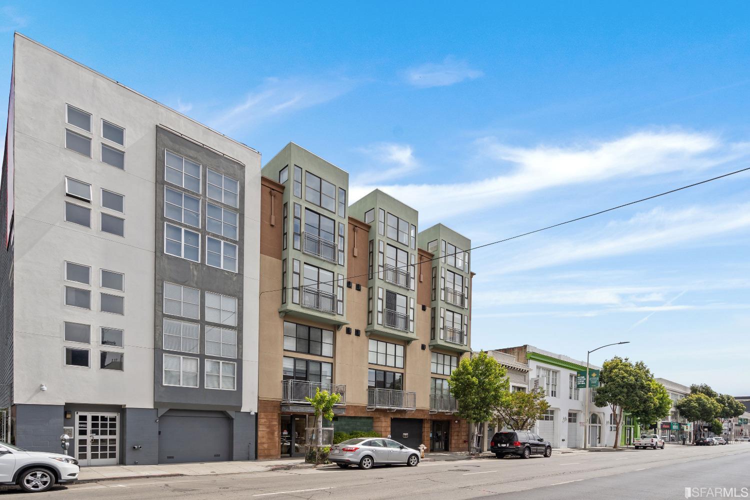 239 8th Street Unit: 7