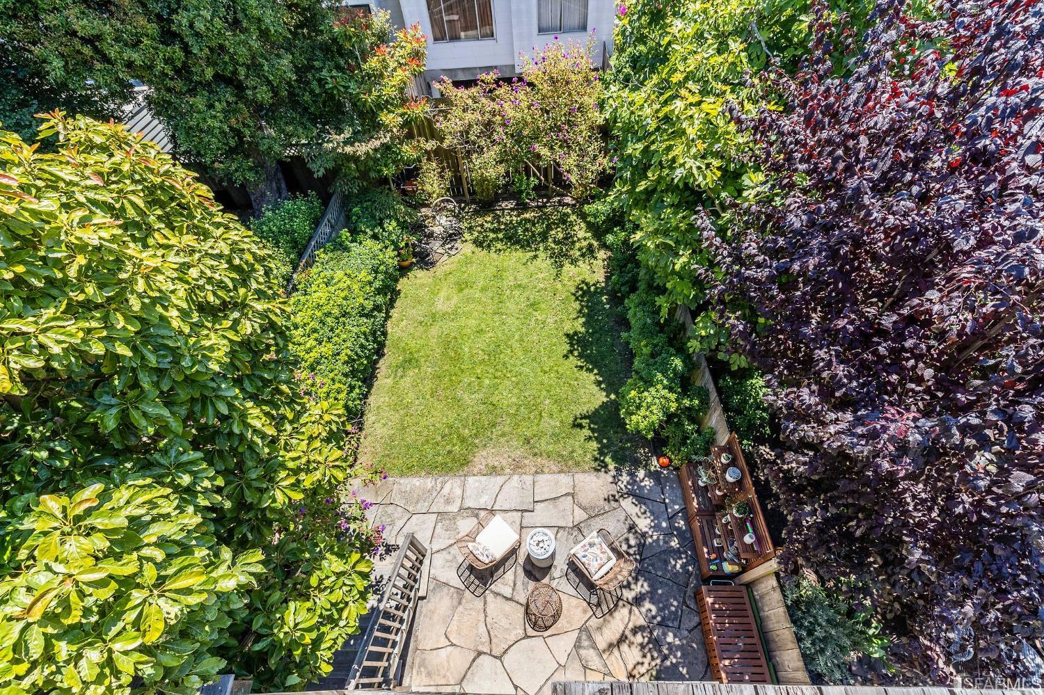 335 Elizabeth Street