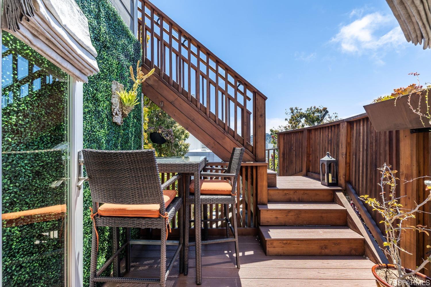 335 Elizabeth Street