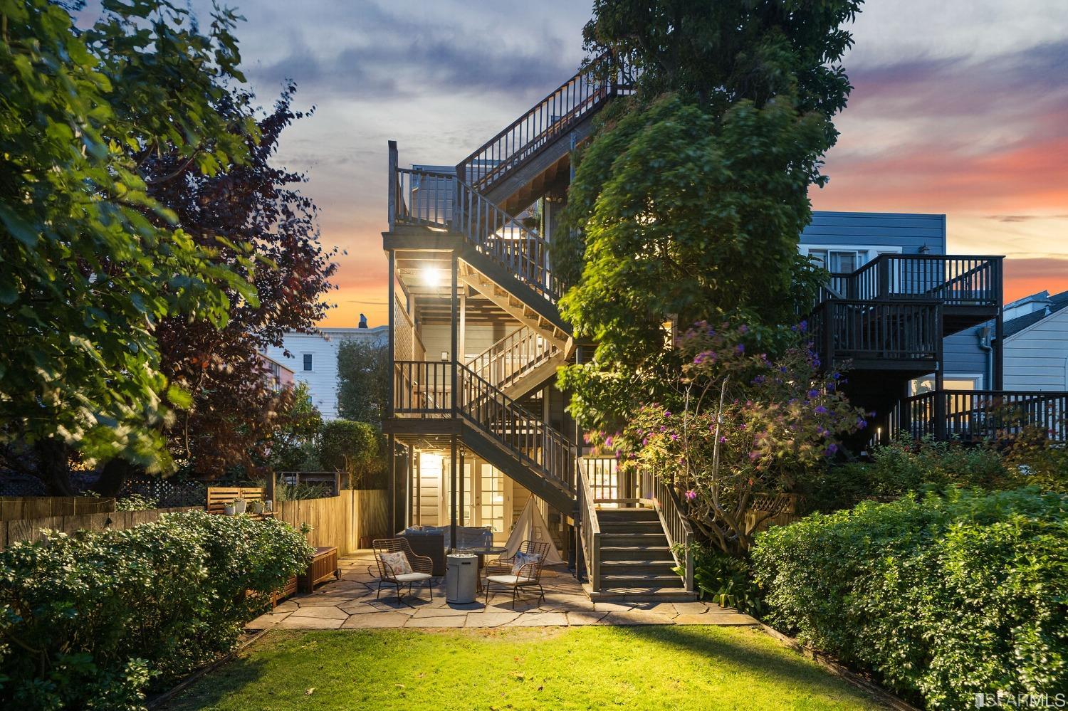 335 Elizabeth Street