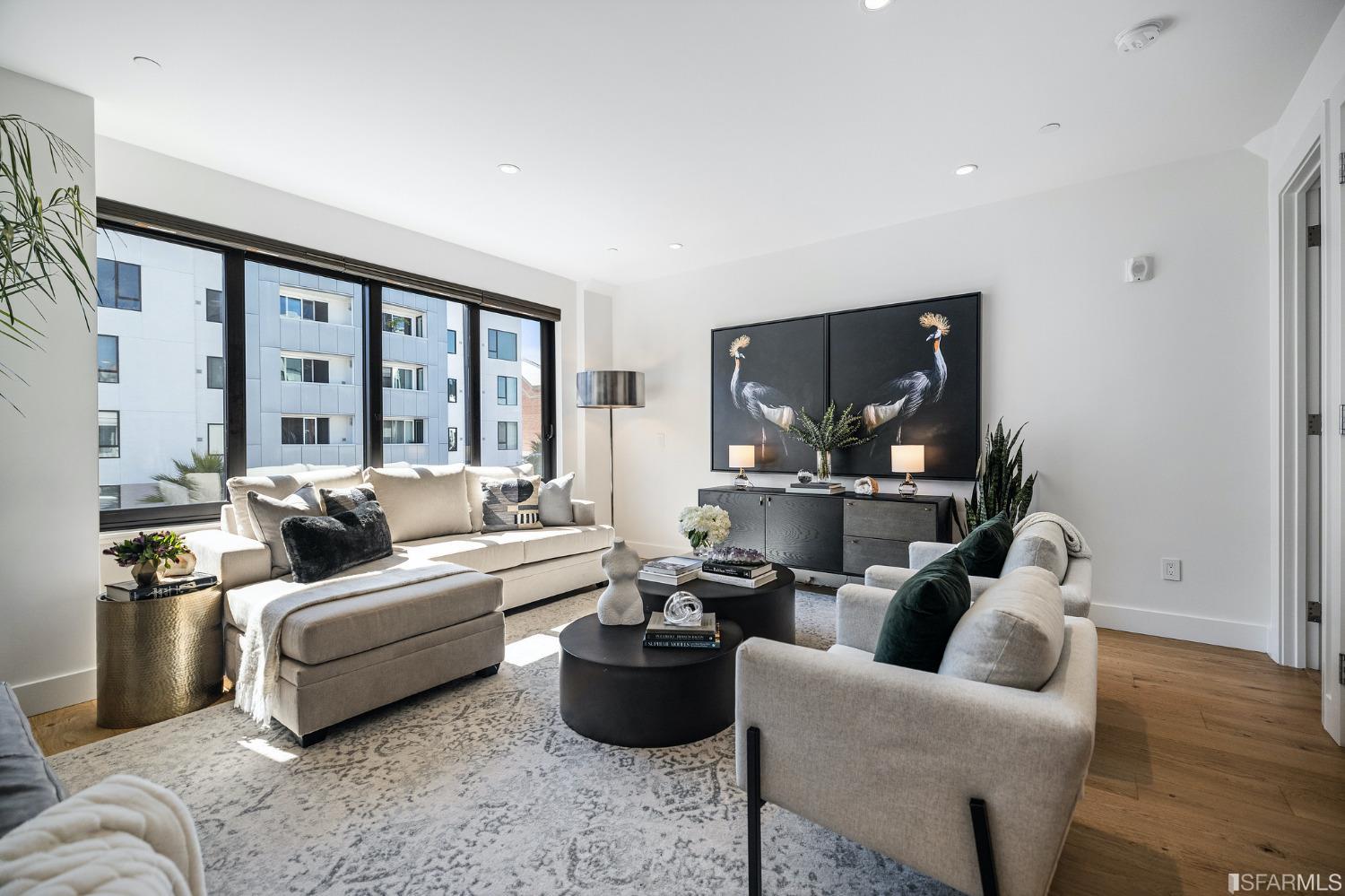 1875 Mission Street Unit: 404