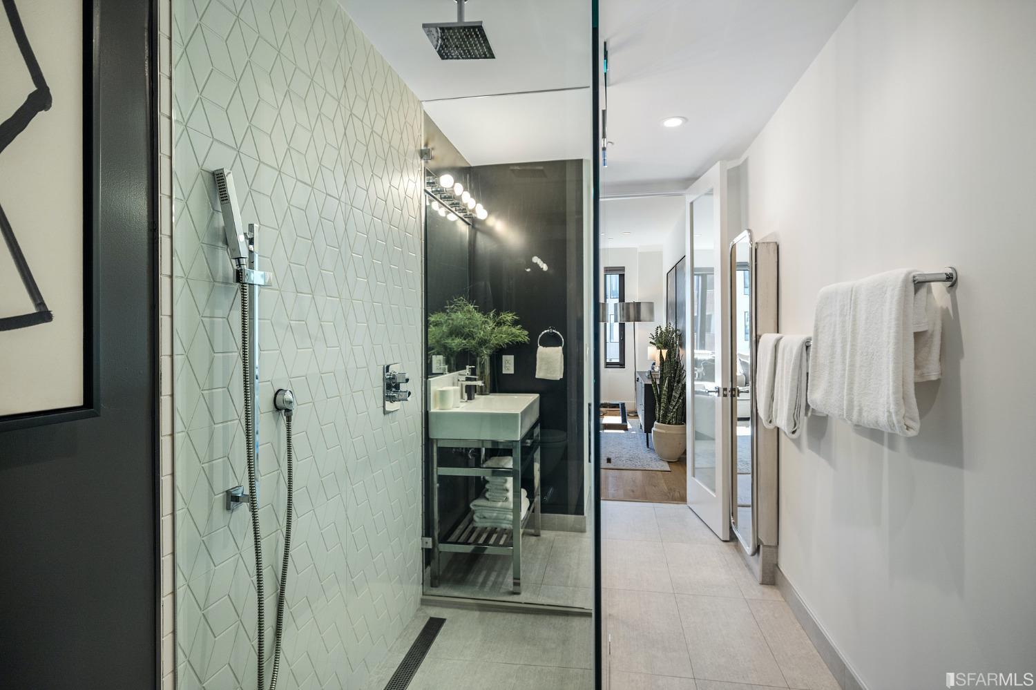 1875 Mission Street Unit: 404