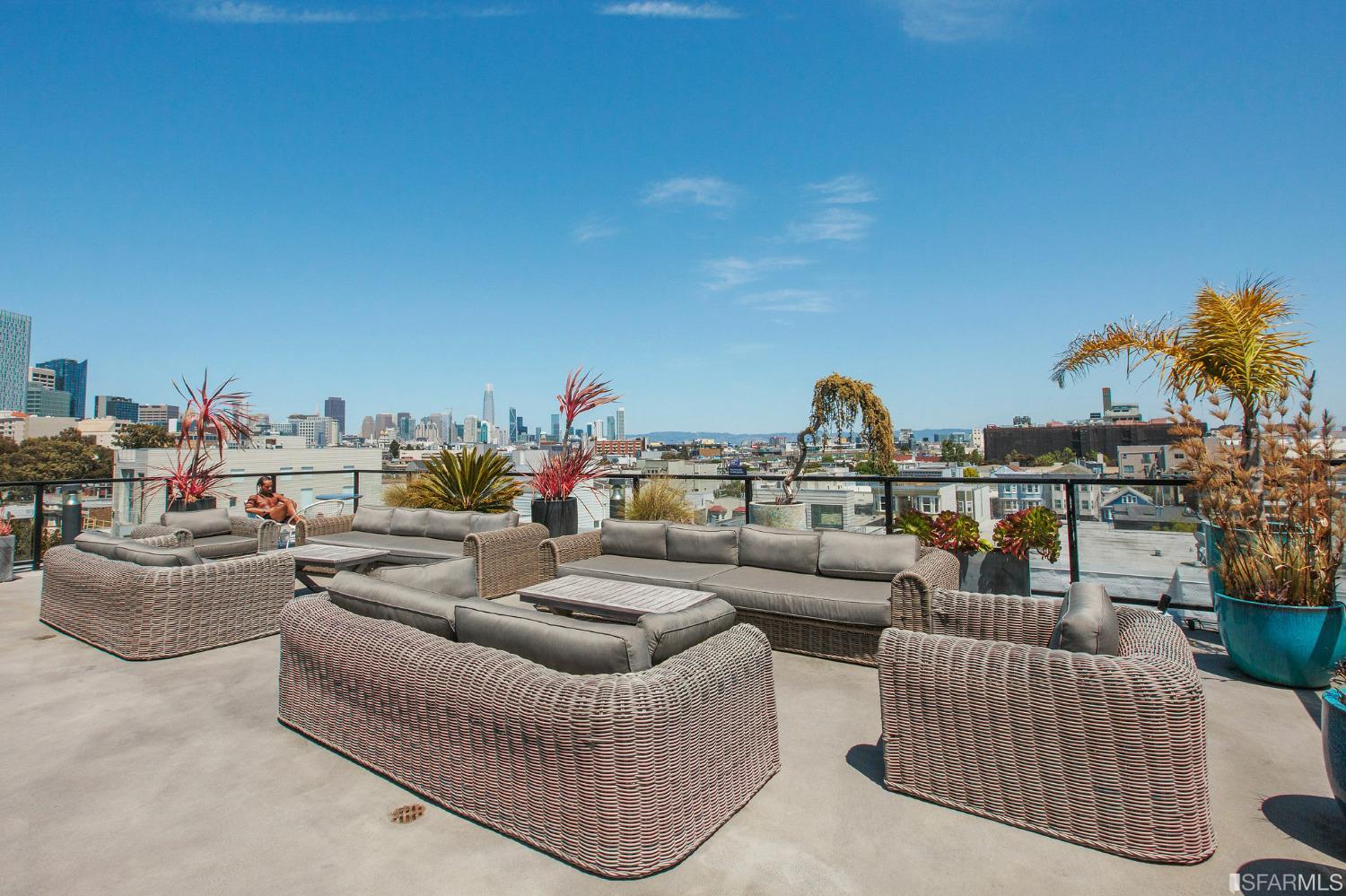 1875 Mission Street Unit: 404