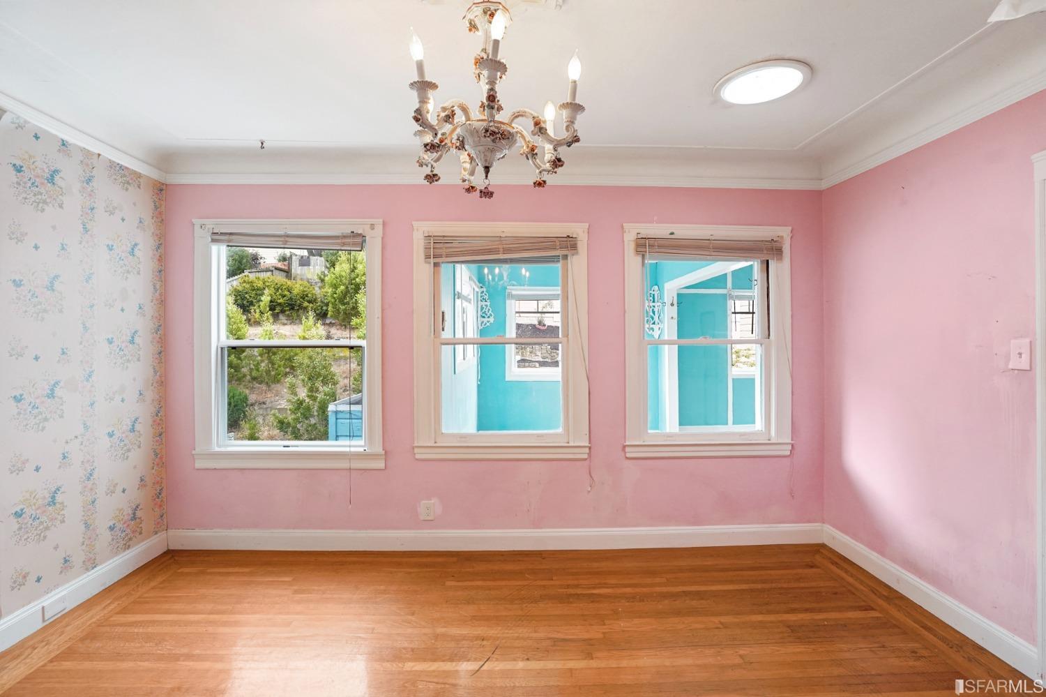 1935 Cabrillo Street