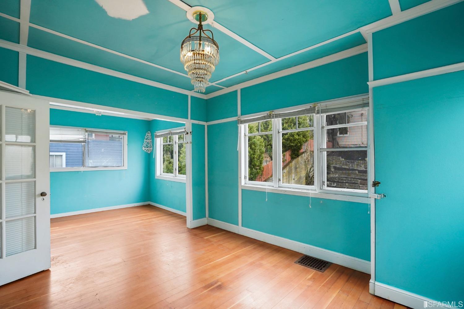 1935 Cabrillo Street