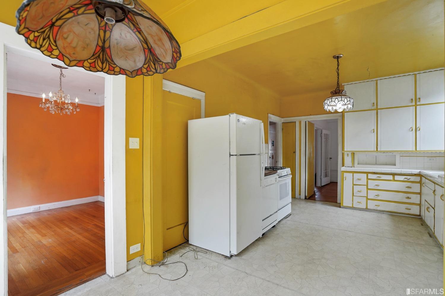 1935 Cabrillo Street