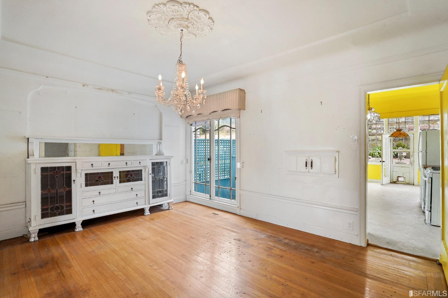 1935 Cabrillo Street