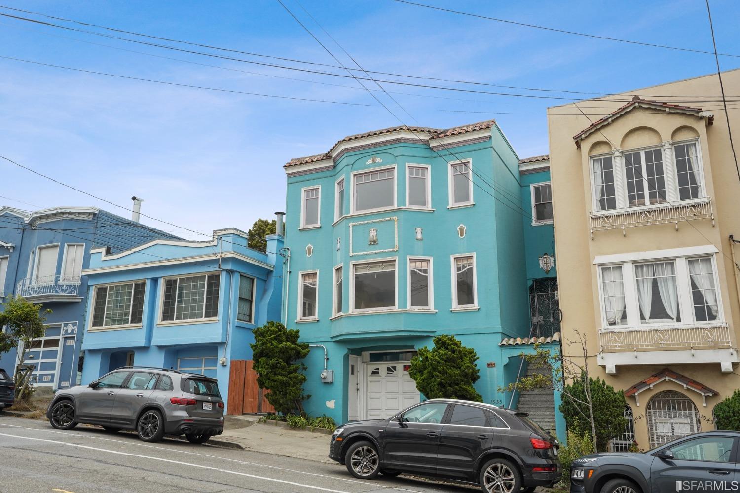 1935 Cabrillo Street