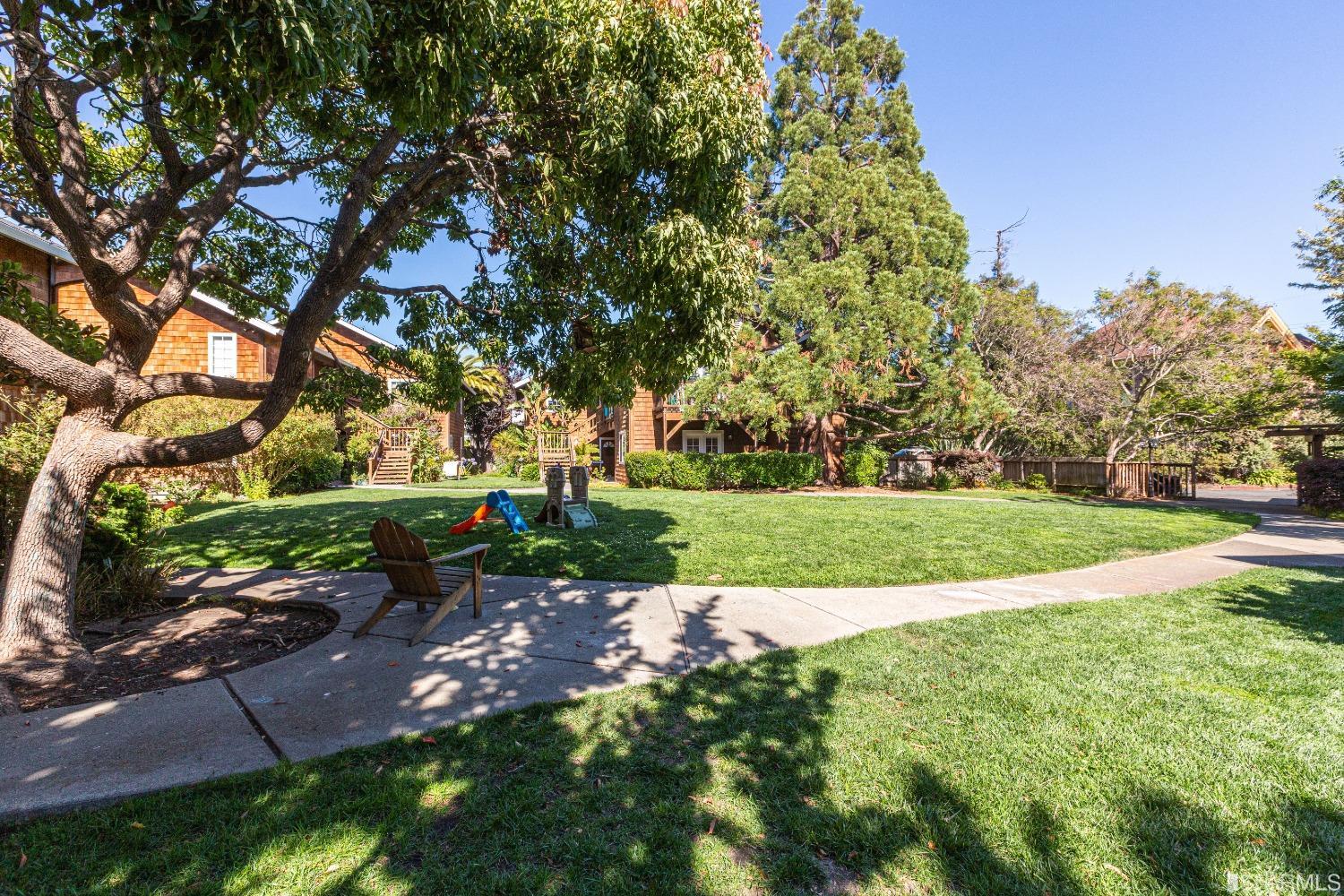 626 Alcatraz Avenue Unit: B