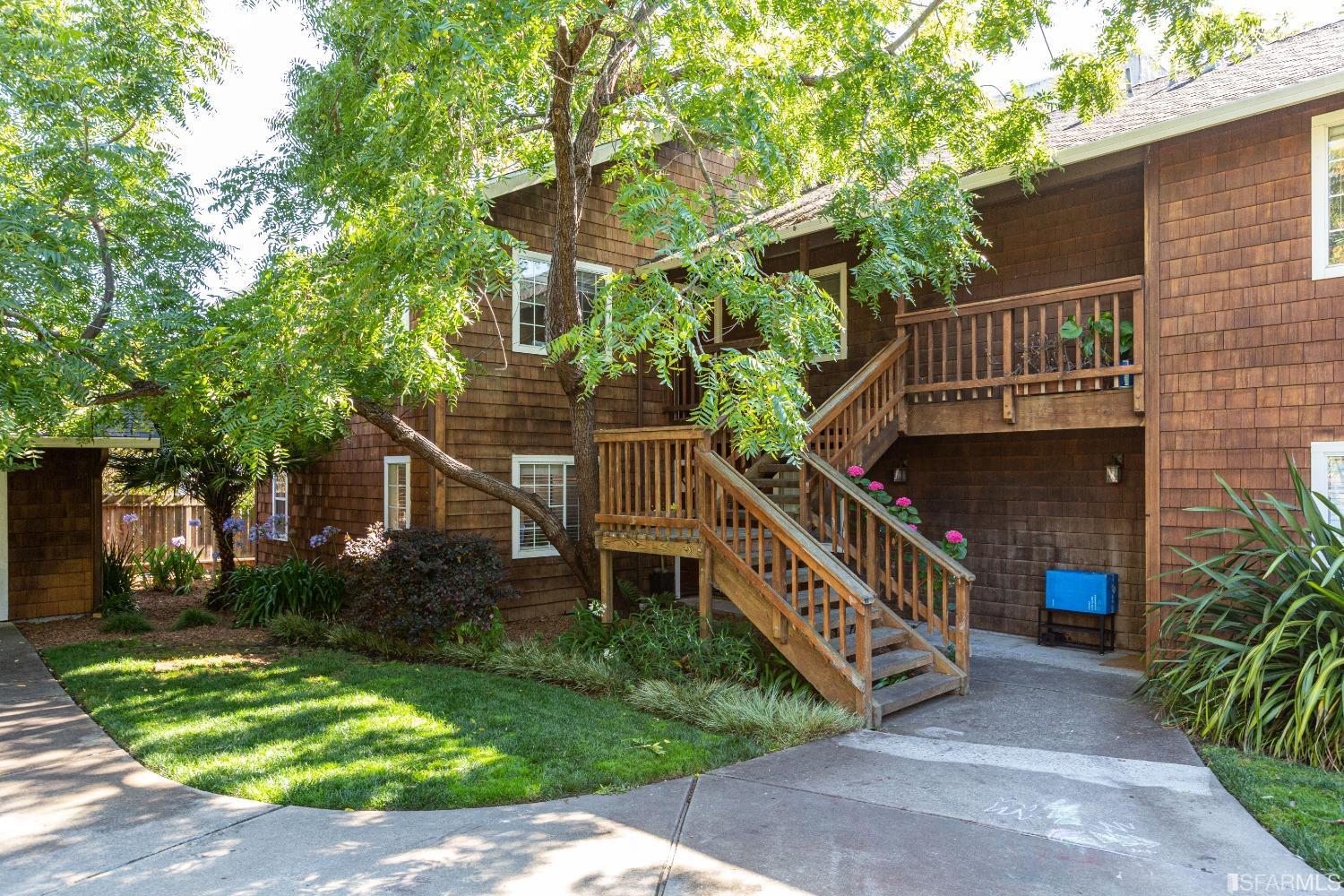 626 Alcatraz Avenue Unit: B