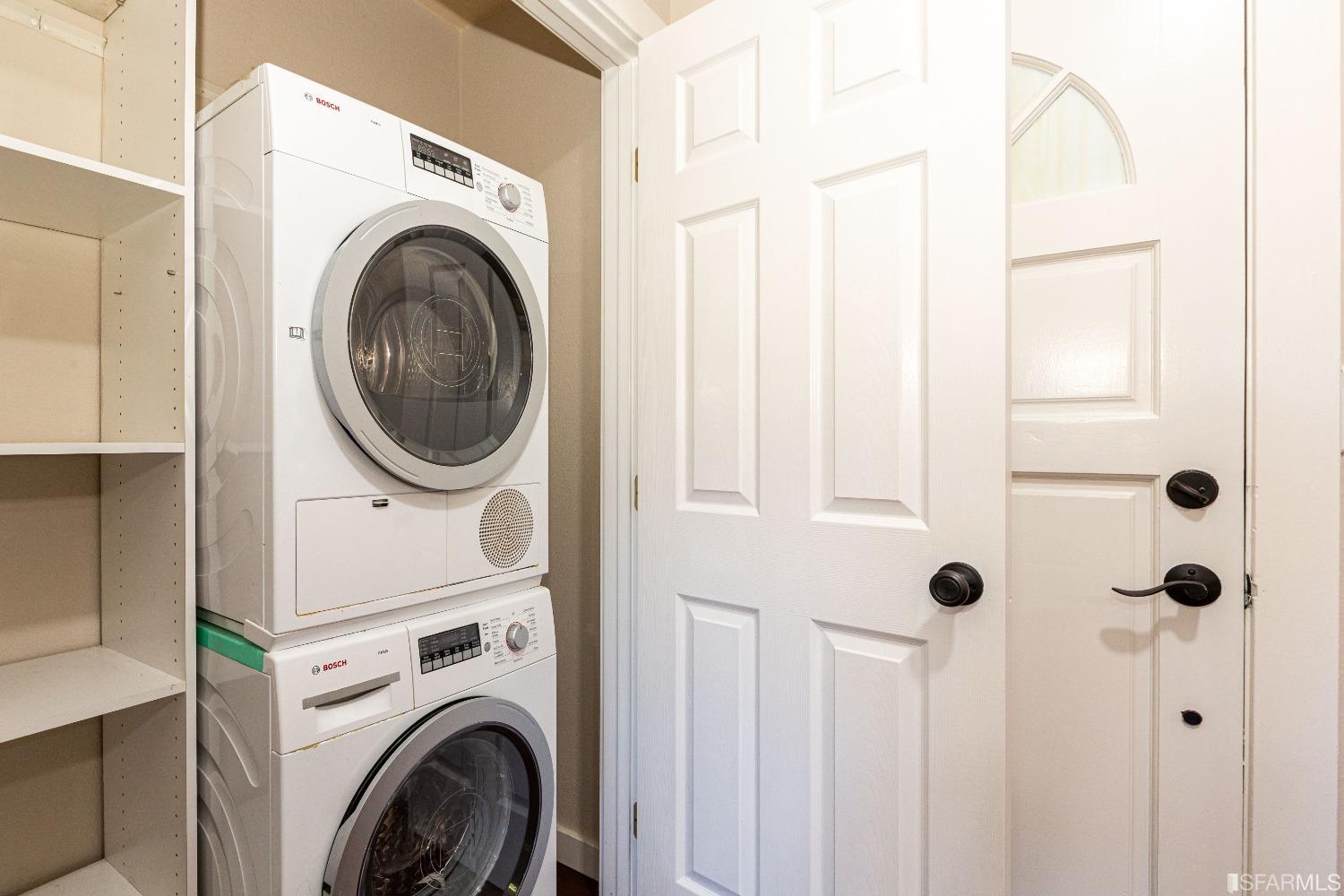 626 Alcatraz Avenue Unit: B