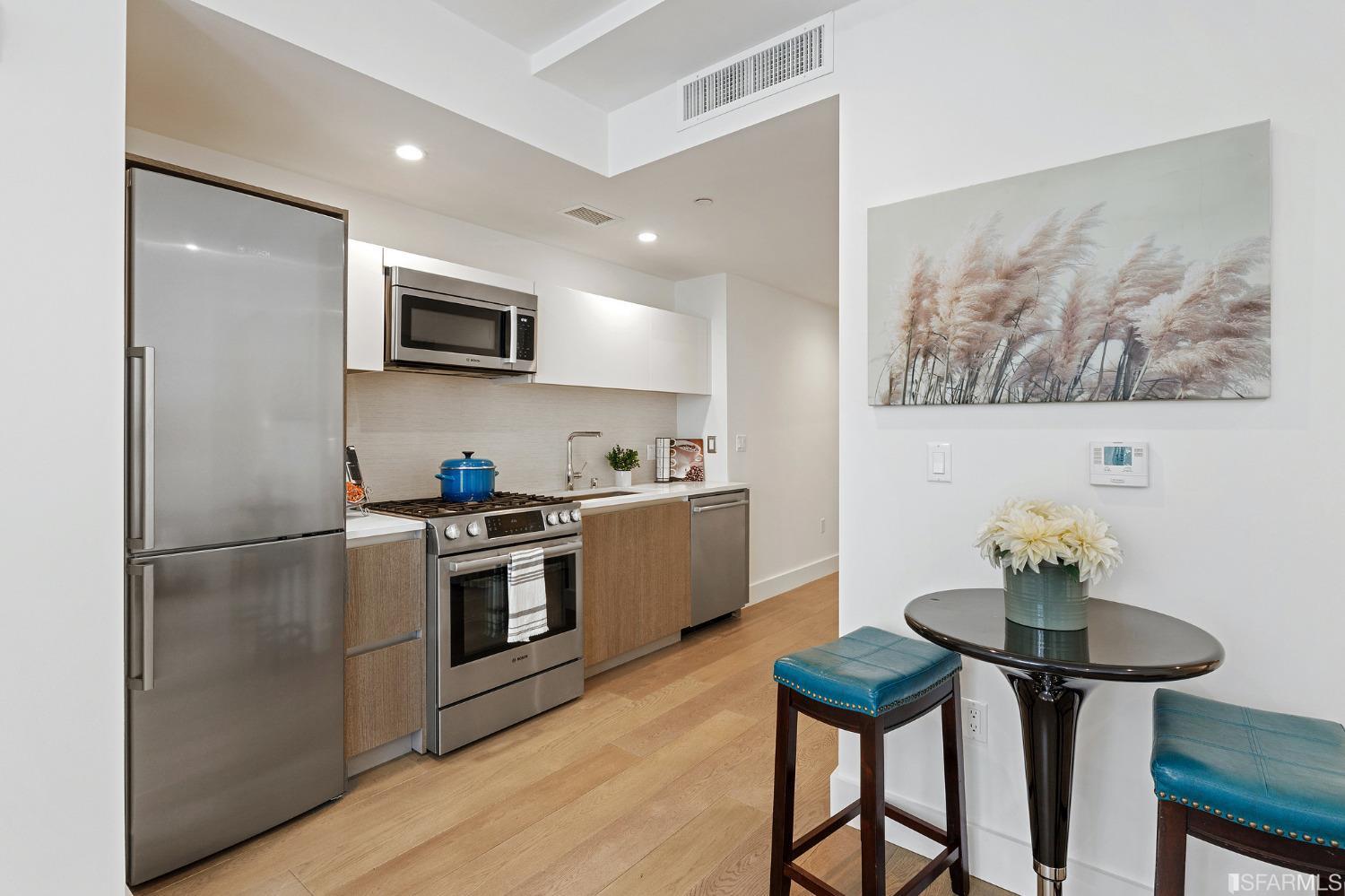 832 Sutter Street Unit: 302