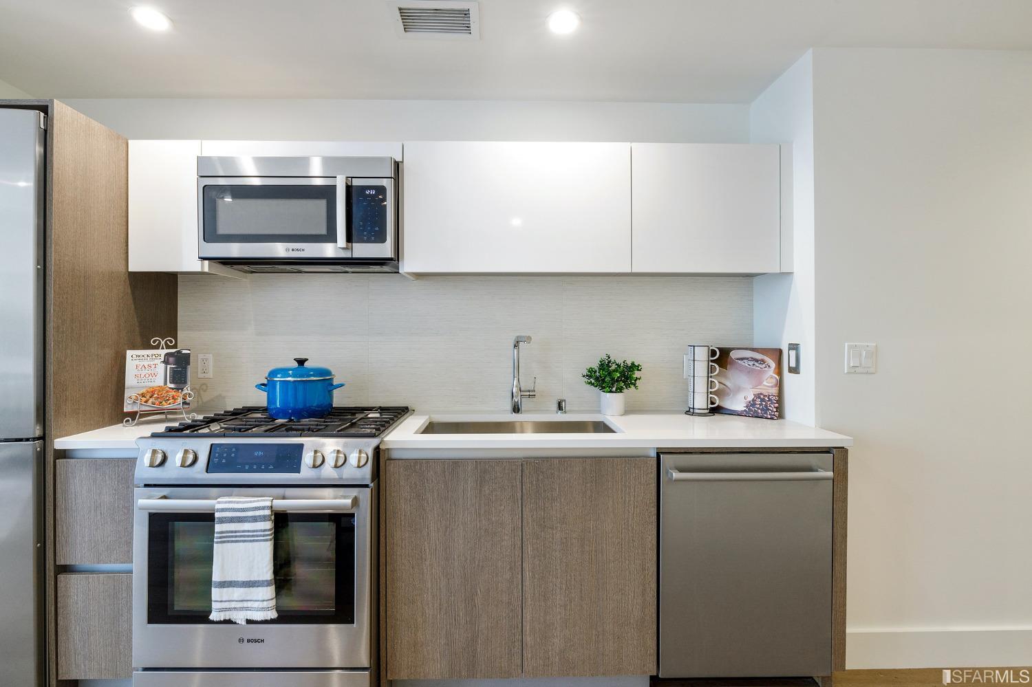 832 Sutter Street Unit: 302