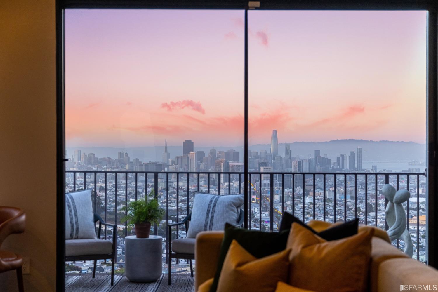 7 N Burnett Avenue Unit: 2