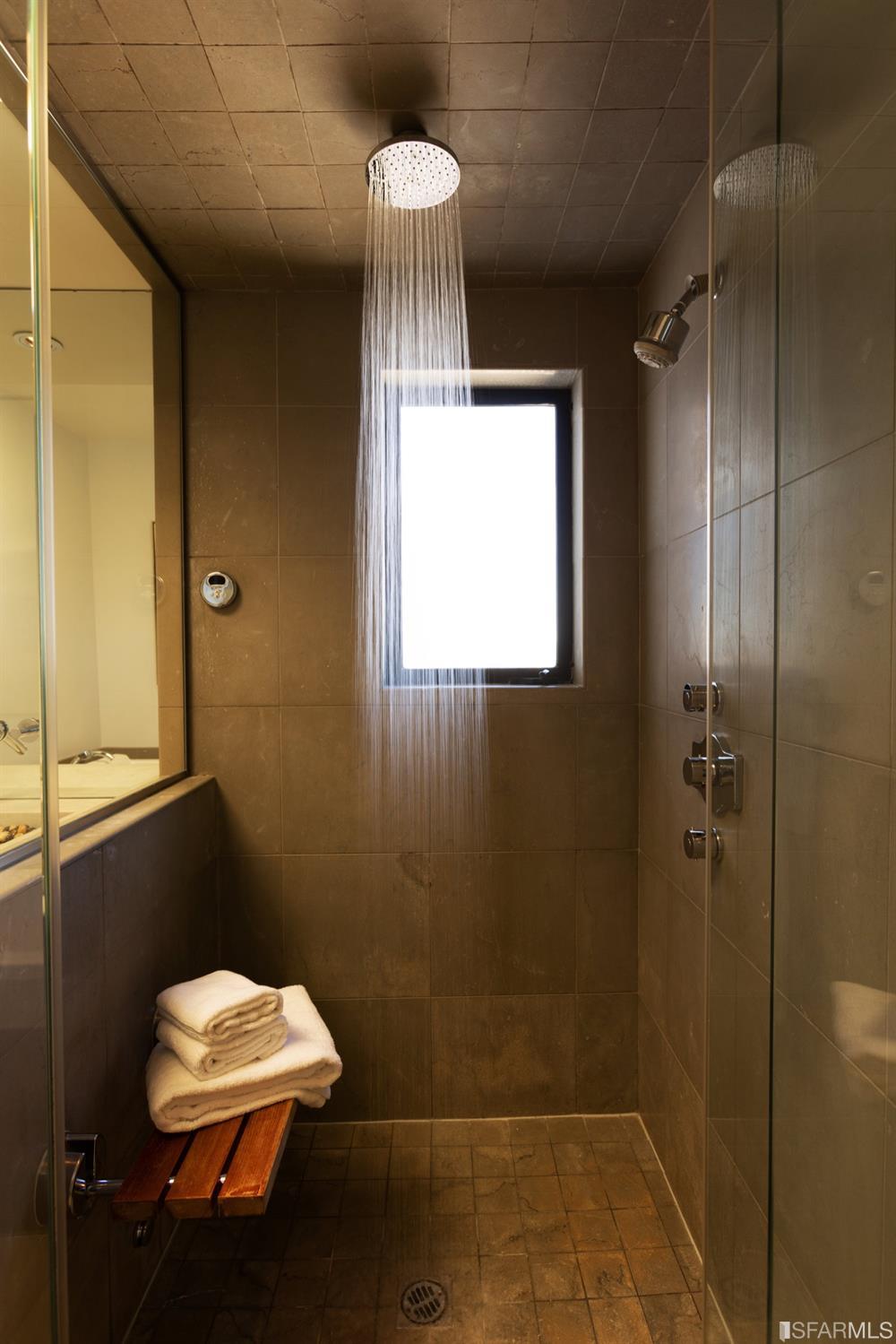 7 N Burnett Avenue Unit: 2