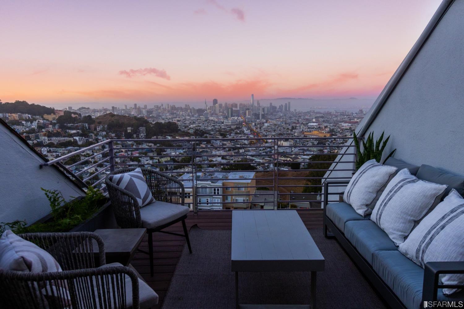 7 N Burnett Avenue Unit: 2