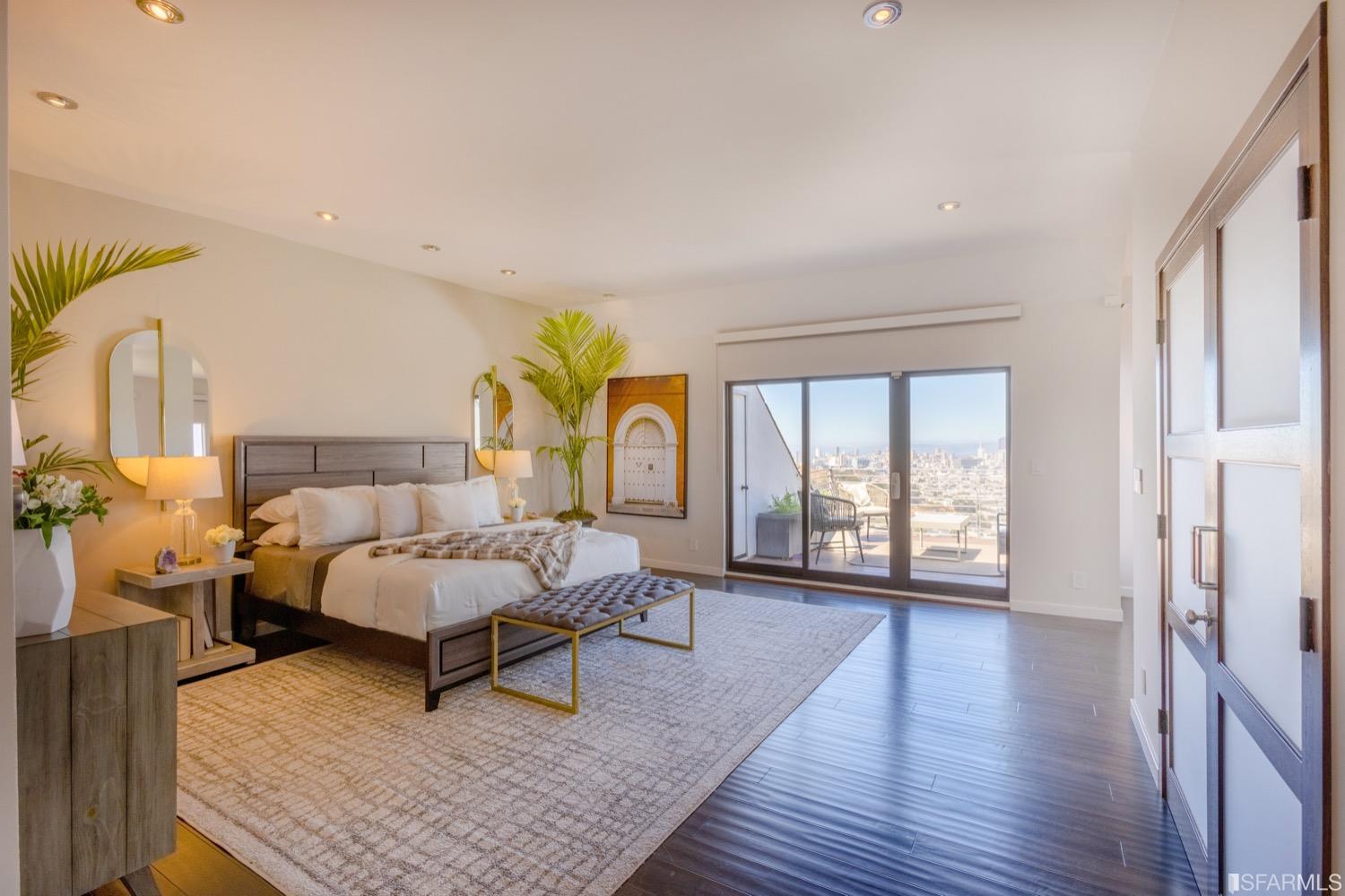 7 N Burnett Avenue Unit: 2