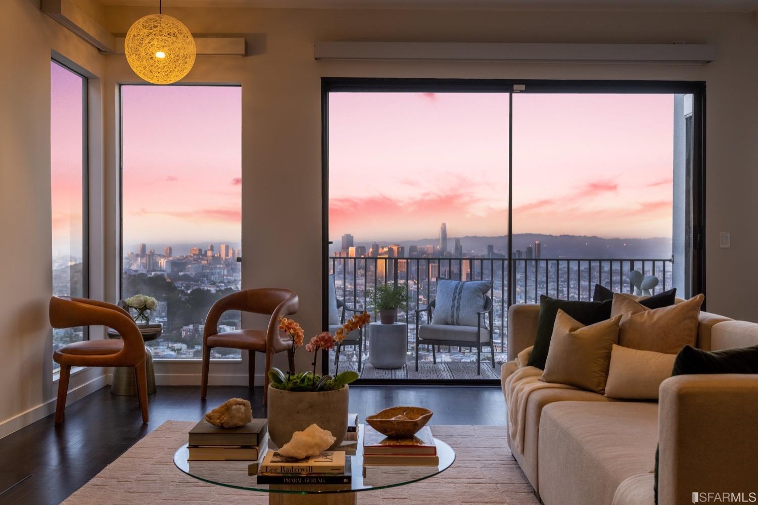 7 N Burnett Avenue Unit: 2