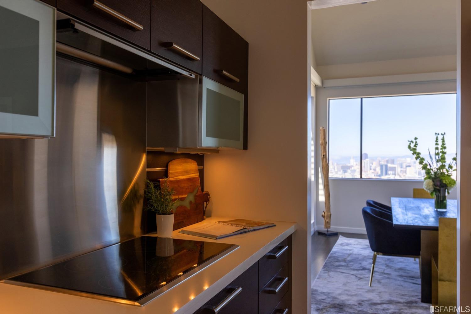 7 N Burnett Avenue Unit: 2