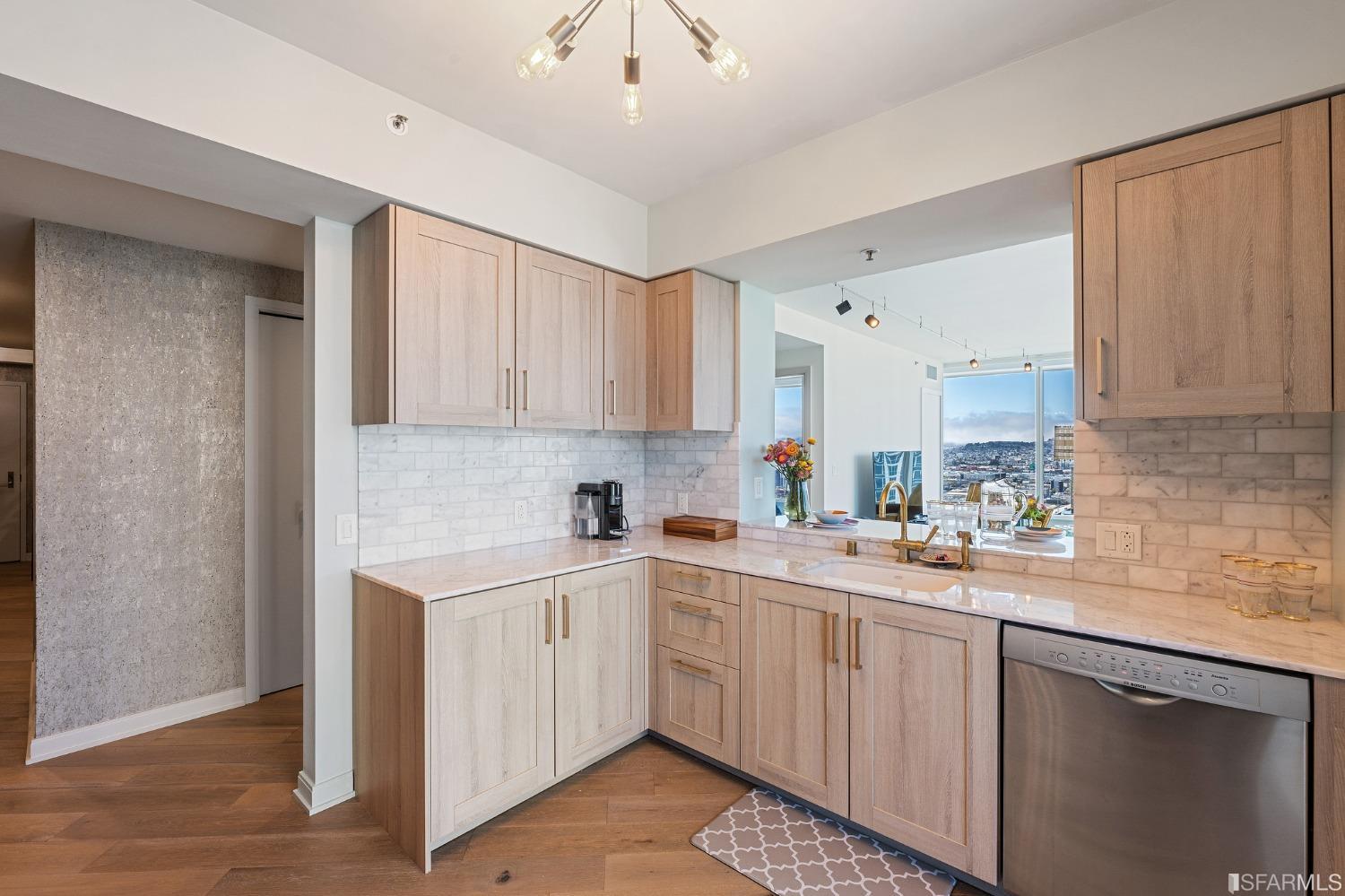 401 Harrison Street Unit: 28B