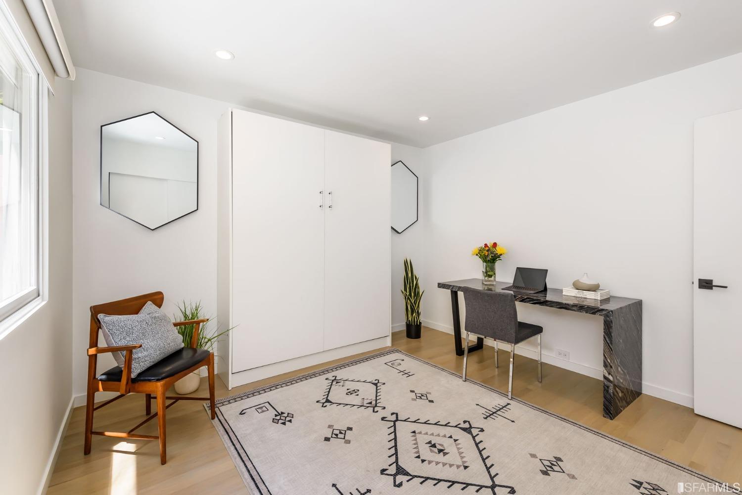 49 Seward Street Unit: 1