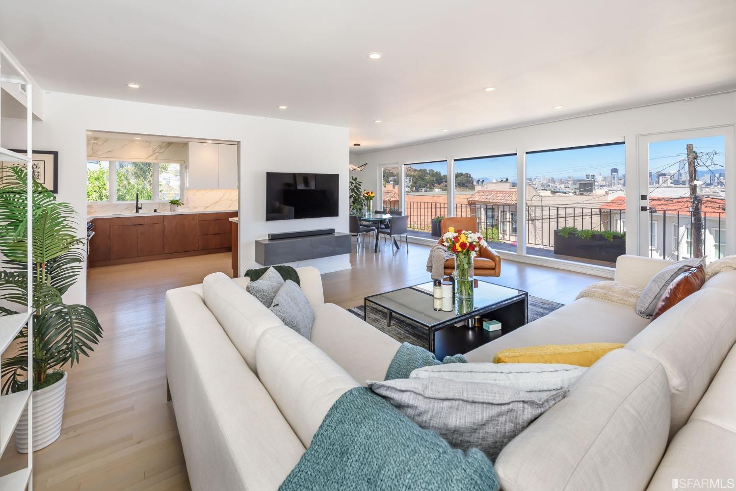 49 Seward Street Unit: 1