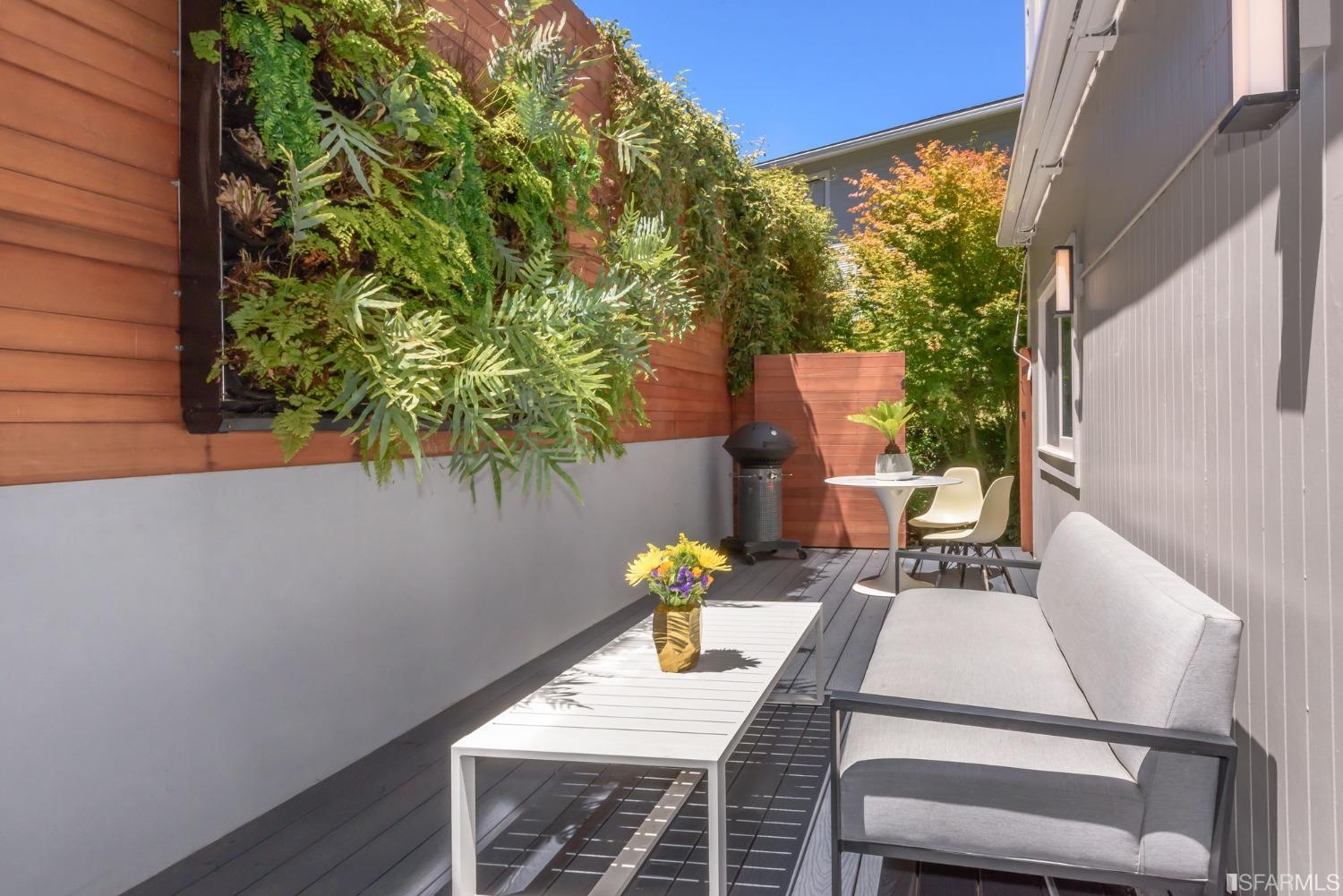 49 Seward Street Unit: 1