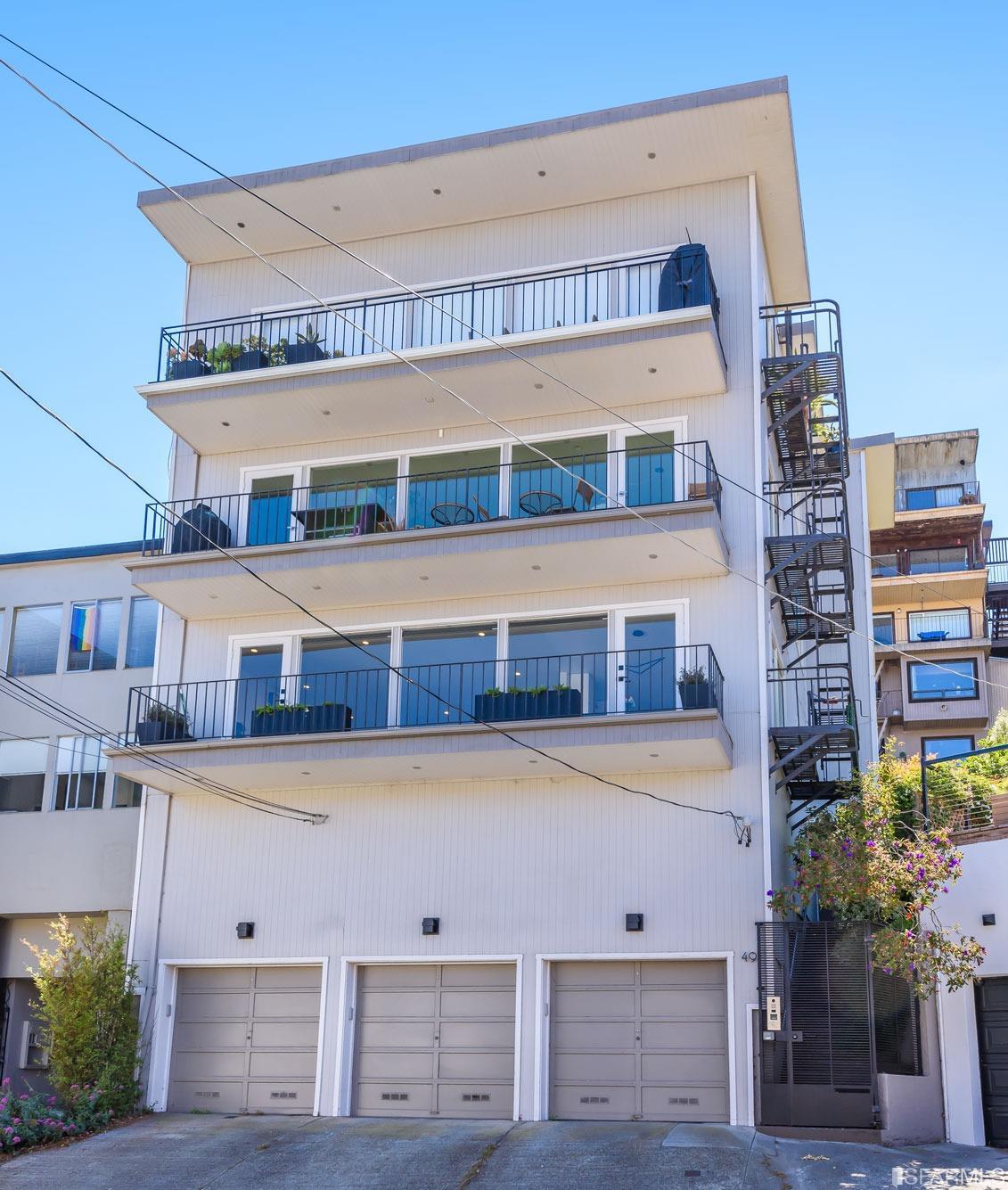 49 Seward Street Unit: 1